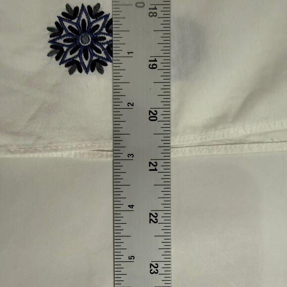 Zara Kara Top White with Blue Embroidery XS Button Front Boxy Peter Pan Collar - Picture 7 of 10